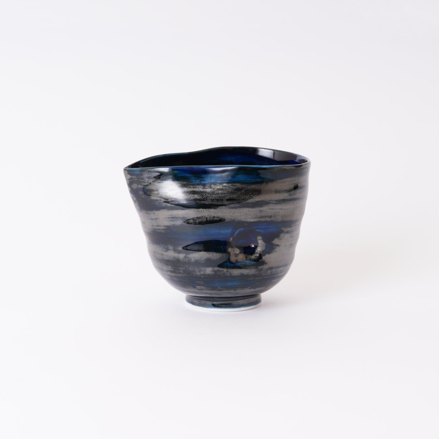 Fukuharu Oil-Drop Glaze Saké Pourer and Cups Set (Shinogi)