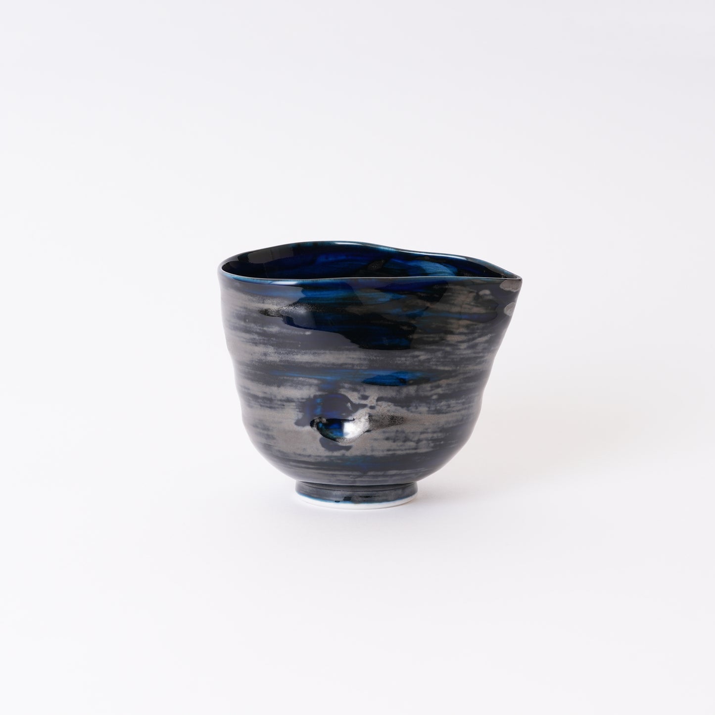 Fukuharu Oil-Drop Glaze Saké Pourer and Cups Set (Shinogi)