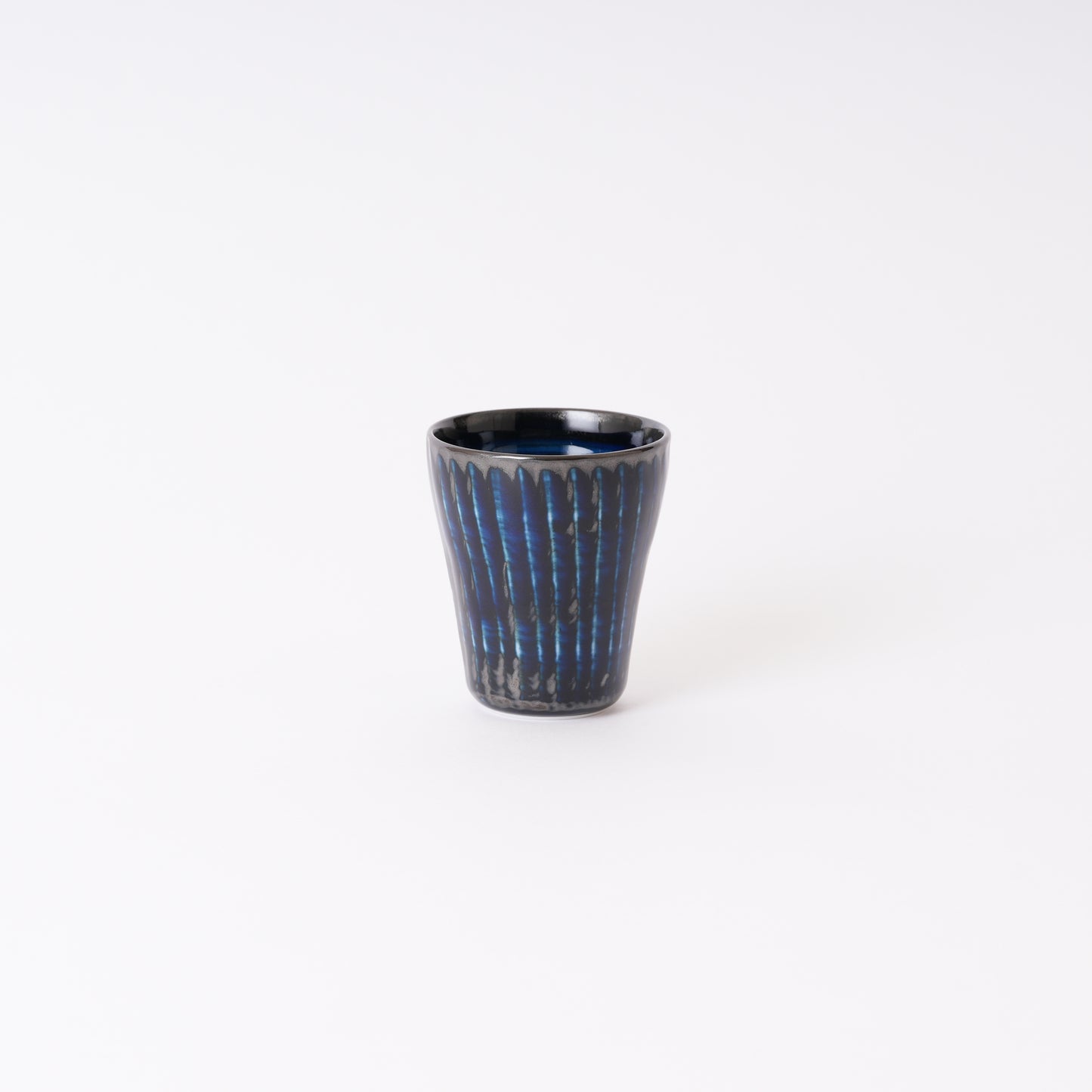 Fukuharu Oil-Drop Glaze Saké Pourer and Cups Set (Shinogi)