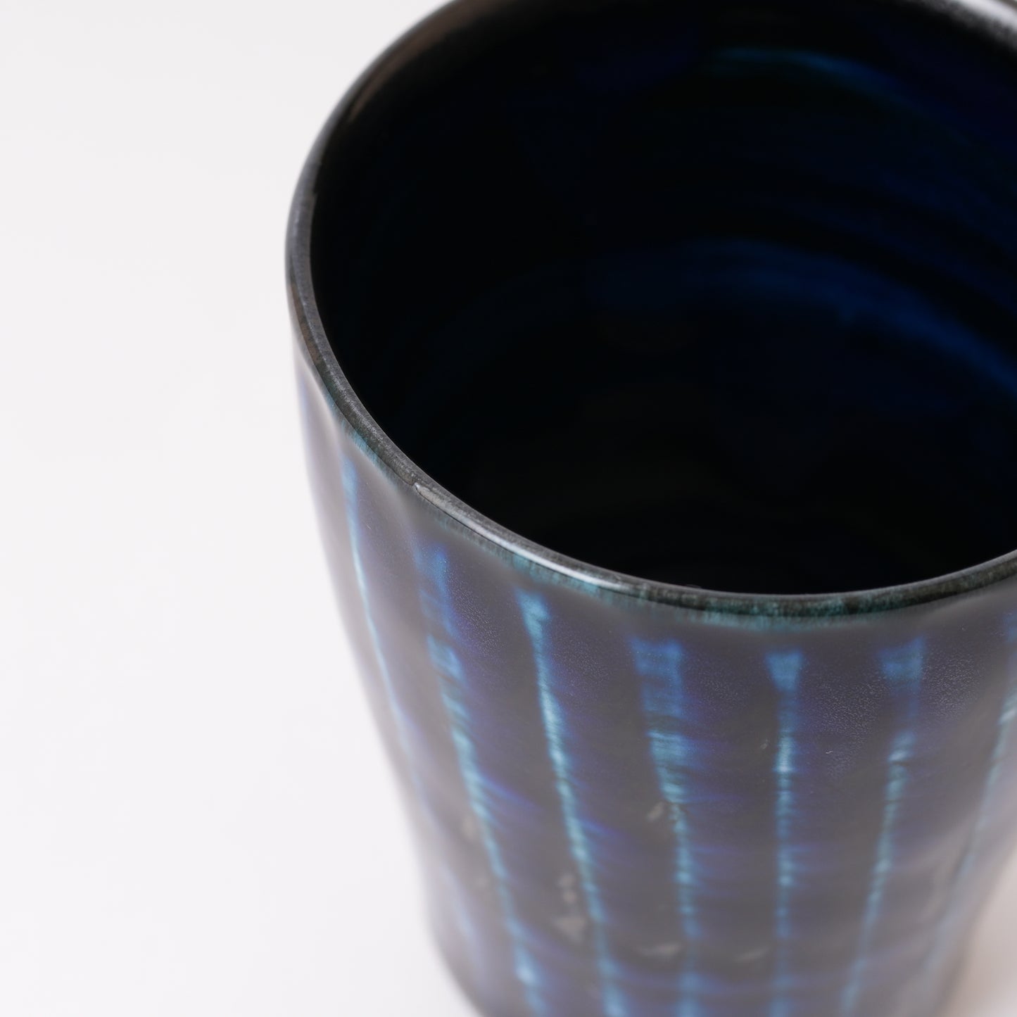 Fukuharu Oil-Drop Glaze Saké Pourer and Cups Set (Shinogi)
