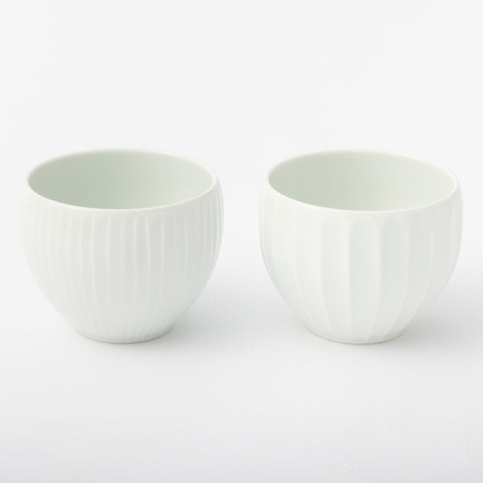 [Issin Kiln] White Porcelain Hand-carved Set of 2 Rounded Freestyle Cups, Diagonal Engraving and Bamboo Forest Style Engraving