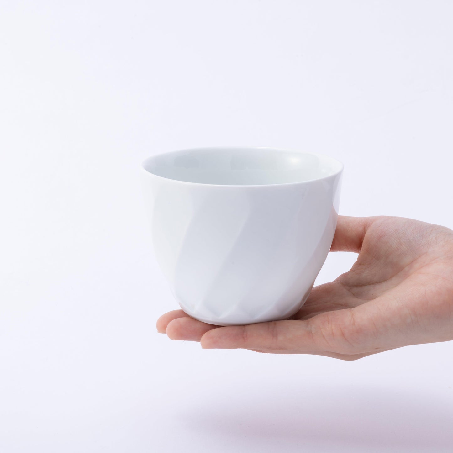 [Issin Kiln] White Porcelain Hand-carved Set of 2 Japanese Teacup,  Diagonal Engraving