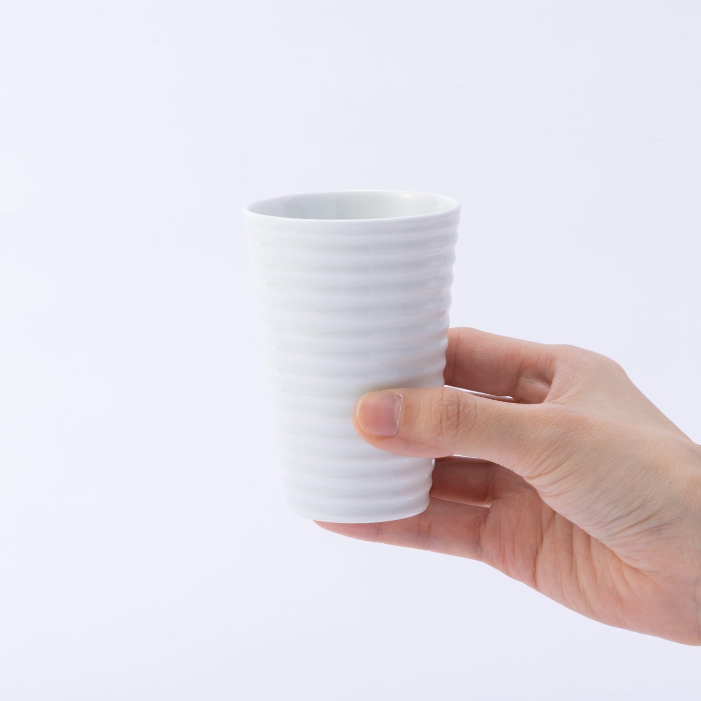 [Issin Kiln] White Porcelain Hand-carved Set of 2 Small Freestyle Cups, Diagonal Engraving and Line Engraving